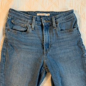 721 Levis jeans size 27